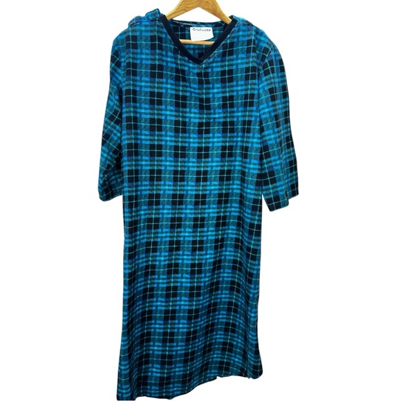 SILVERTS Men's Flannel Hospital & Home Care Gown (two gowns in this listing) - Picture 13 of 15